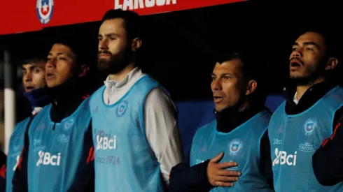 Gary Medel y Ben Brereton desataron las risas en el himno de Chile.
