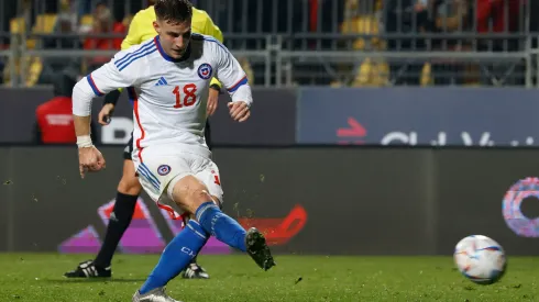 La alegría de Bruno Barticciotto en su debut goleador con La Roja
