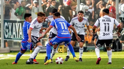 En Colo Colo se preocupan por la cancha para el Superclásico.

