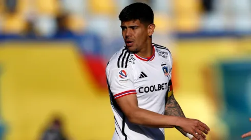 Último Minuto: pese a renovar en Colo Colo anuncian que Colón viene por Esteban Pavez