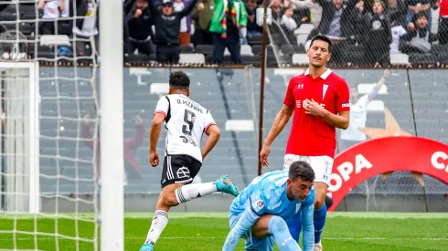 ¡Damián Pizarro pone en ventaja a Colo Colo con un golazo!