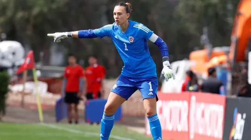 Tiane Endler tendrá su propia fiesta en la Roja.
