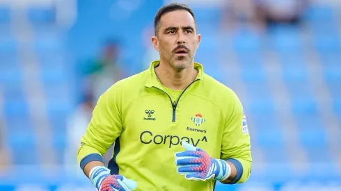 Claudio Bravo se llena de elogios en España