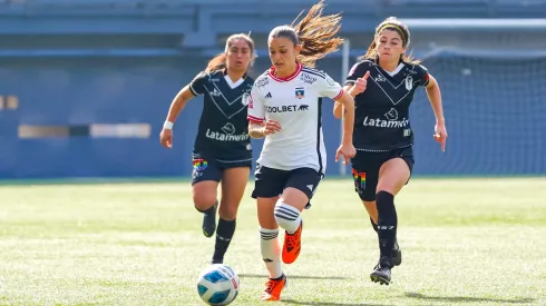 Colo Colo Femenino juega la final contra Santiago Morning.
