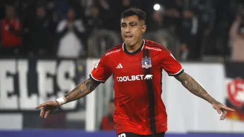 Darío Lezcano golpea la mesa con su futuro en Colo Colo.
