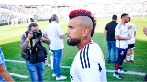 Informan que el fichaje de Arturo Vidal en Colo Colo sigue estancado