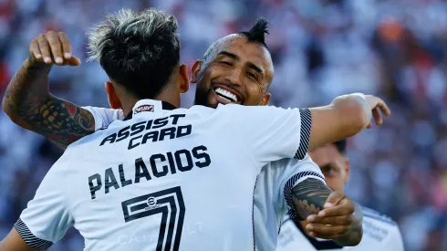 El espectacular pase de Arturo Vidal en el primer gol de Colo Colo