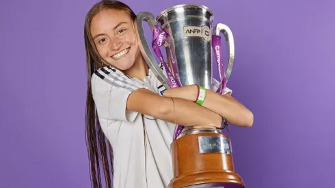 Antonia Alarcón pausa su carrera futbolística.
