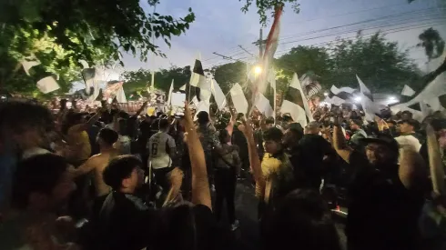 Hotelazo de hinchas de Colo Colo en Mendoza.
