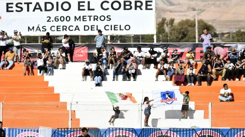 Hinchas albos podrán ver a Colo Colo en El Salvador.
