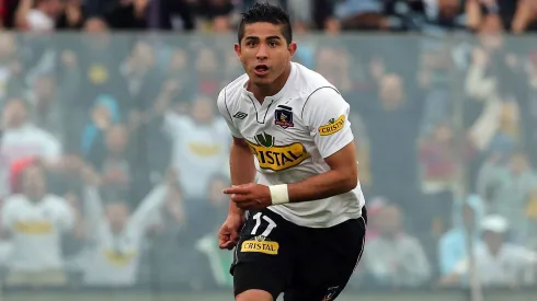 Felipe Flores anotó de chilena en la Primera B.
