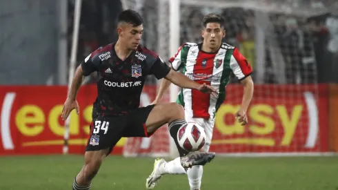 Colo Colo enfrenta a Palestino.
