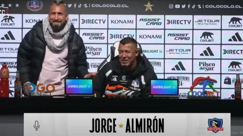 Almirón invitó a saludar al doble de Arturo Vidal.
