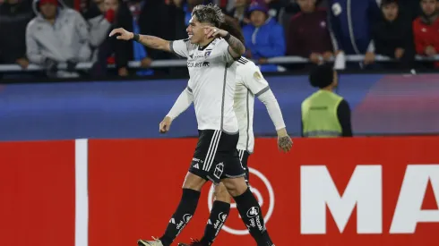 Carlos Palacios celebra el gol que, finalmente, le terminó dando la clasificación a Colo Colo.
