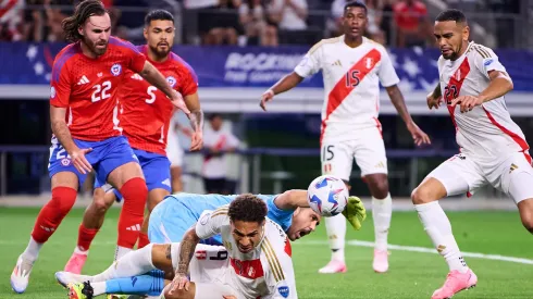 La Selección se complicó con Perú
