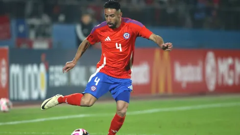 Mauricio Isla y un posible acercamiento a Colo Colo.
