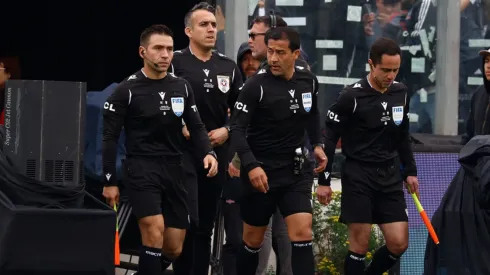 Los árbitros par la vuelta entre Colo Colo vs Santa Cruz por la Copa Chile.
