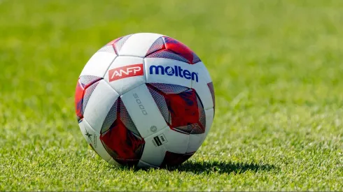 ANFP proyecta un tercer torneo en el fútbol chileno.
