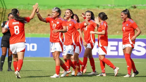 Chile Femenino enfrenta a Paraguay.
