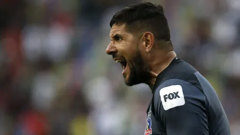 Agustín Orión con la camiseta de Colo Colo
