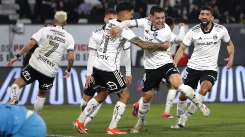 Colo Colo venció a Unión Española.
