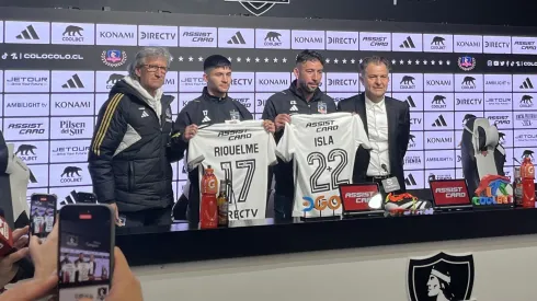 Isla y Riquelme fueron presentados como refuerzos de Colo Colo