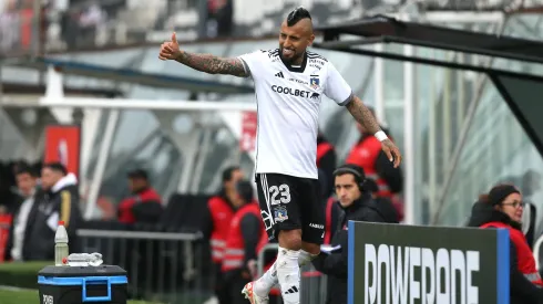 Arturo Vidal fue invitado a la despedida de Gonzalo Jara.
