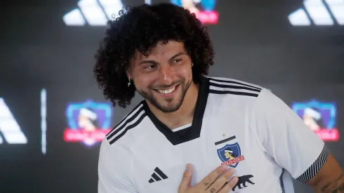 Maxi Falcón no se mueve de Colo Colo.
