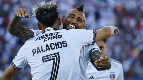 Colo Colo, de no mediar novedades, contará con Carlos Palacios y Arturo Vidal ante River Plate
