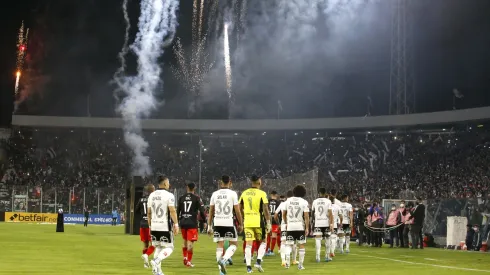 En Argentina encienden el Colo Colo vs River Plate.
