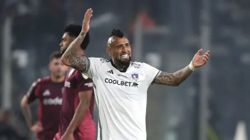 Arturo Vidal recibe los elogios de la prensa argentina.
