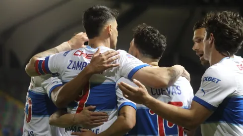 Universidad Católica se cuida de las amarillas antes de Colo Colo.
