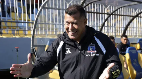 Jorge Almirón se unió con los hinchas de Colo Colo.
