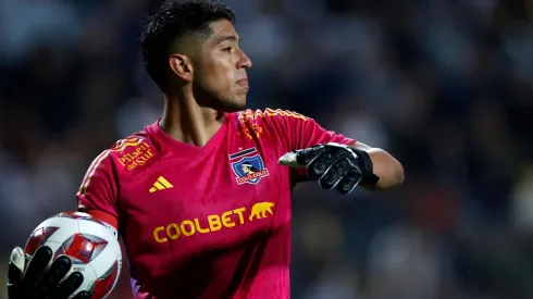 Brayan Cortés acumula 16 vallas invictas en 36 partidos con Colo Colo en esta temporada.