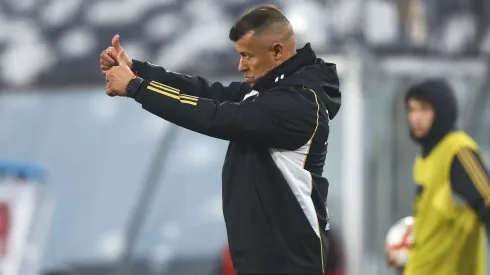 Jorge Almirón dirigirá a Colo Colo ante Magallanes
