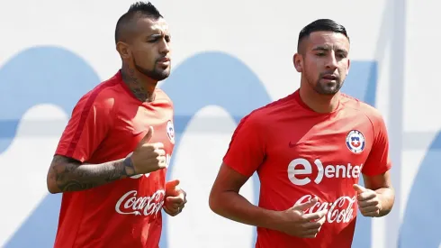 Vidal e Isla juntos en la Roja.
