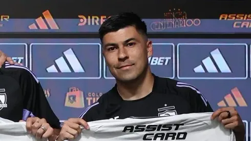 Tomás Alarcón en la presentación en Colo Colo.
