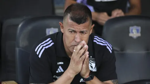 Almirón debe comenzar a pensar en los minutos sub 21 de Colo Colo.
