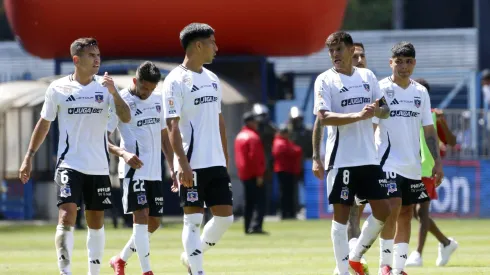 Colo Colo mira atento el cierre del libro de pases.
