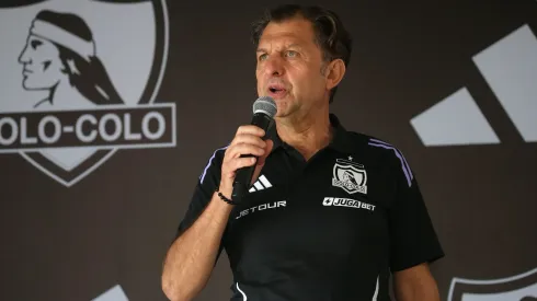 ¿Debe seguir Mosa como presidente de Blanco y Negro?
