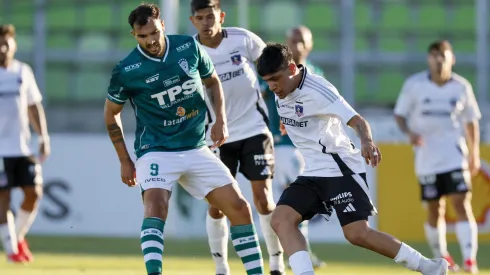 Santiago Wanderers y Colo Colo se enfrentan en el Monumental.
