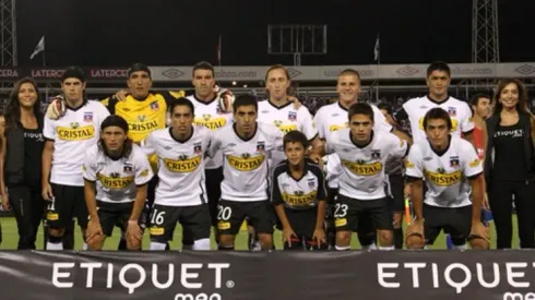 Diego Rubio, arriba a la derecha, con la camiseta de Colo Colo.
