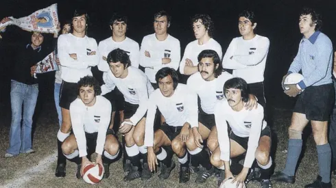 Uno de los ídolos de Colo Colo llegó por un terno y seis pelotas.
