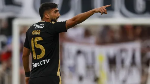 Emiliano Amor gana espacio en Colo Colo

