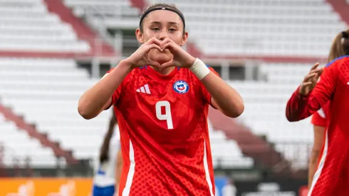 La Roja Femenina Sub 17 enfrenta a Colombia.
