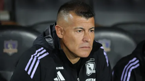 Siguen las negociaciones en Colo Colo por Jorge Almirón.
