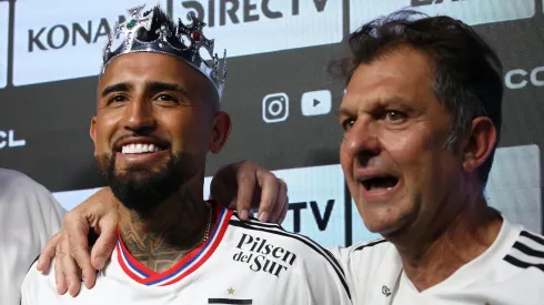 Arturo Vidal y Aníbal Mosa en la presentación del King.
