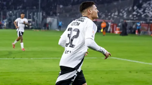 El gesto de Lucas Cepeda a los hinchas de Colo Colo.

