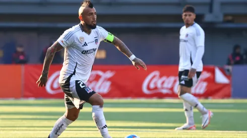 Arturo Vidal salió expulsado en Colo Colo

