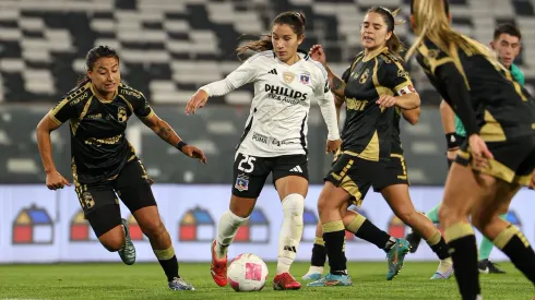 Anaís Álvarez en el partido con Coquimbo Unido. (Foto: @ColoColoFem)
